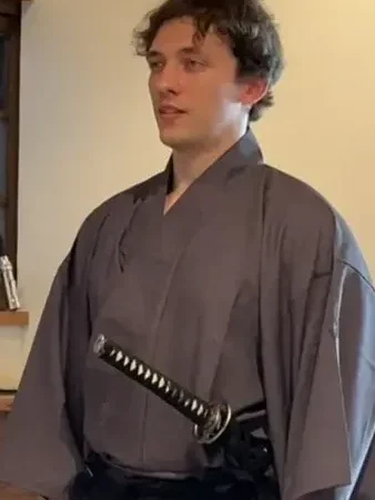 Finding inner peace before engaging in katana training
